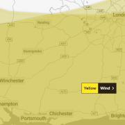 Met Office issues yellow weather warning as Storm Ciarán 44mph wind to hit Basingstoke