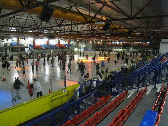 Basingstoke ice rink put up for sale, council threatens legal action for repair work