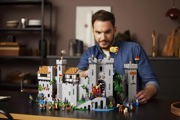 Basingstoke Gazette: LEGO® Lion Knights’ Castle. Credit: LEGO