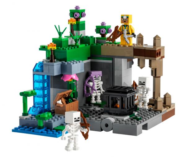 Basingstoke Gazette: LEGO® Minecraft® The Skeleton Dungeon. Credit: LEGO