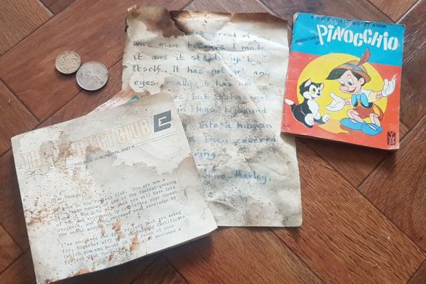 The items found under the floorboard of a Cliddesden property in Basingstoke