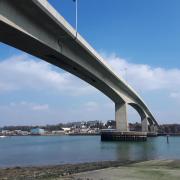 Emergency services called to Itchen Bridge due to concern for welfare of girl