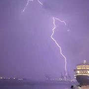 Video captures the moment lightning strikes above Queen Anne in Southampton