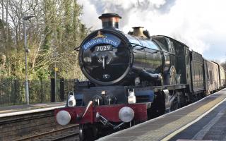 PICTURES: 74-Year-old vintage steam train passes through near Basingstoke