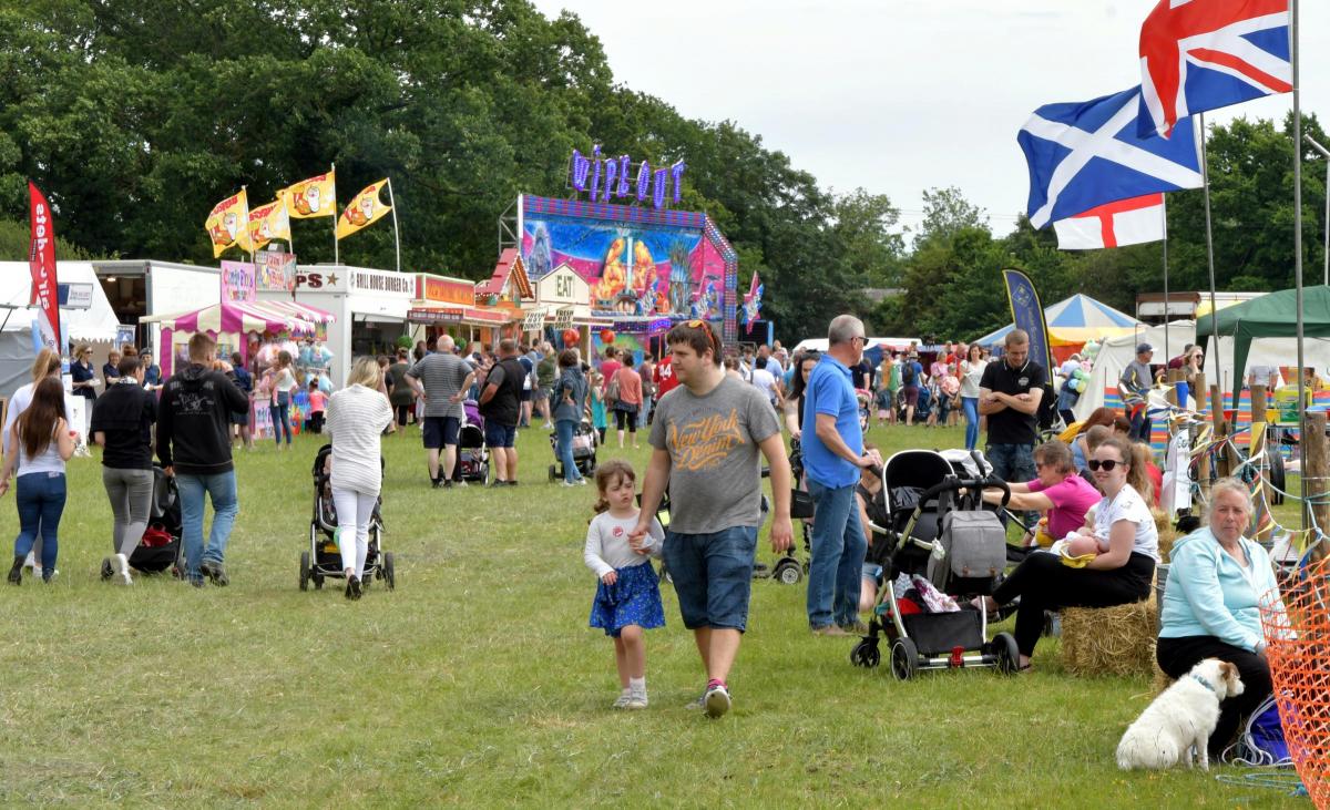 Families enjoy annual Tadley treacle fair